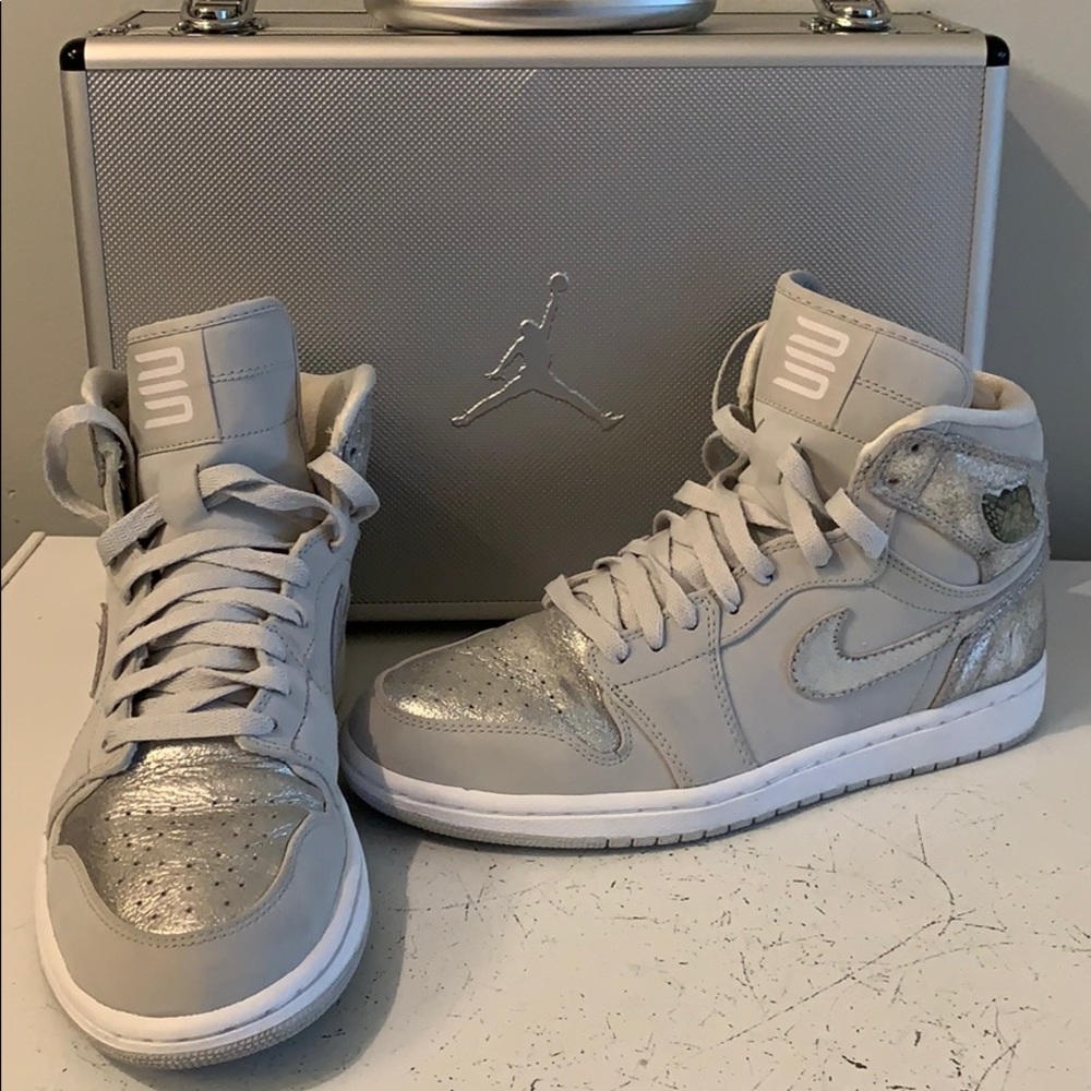 Jordan 1 anniversary silver